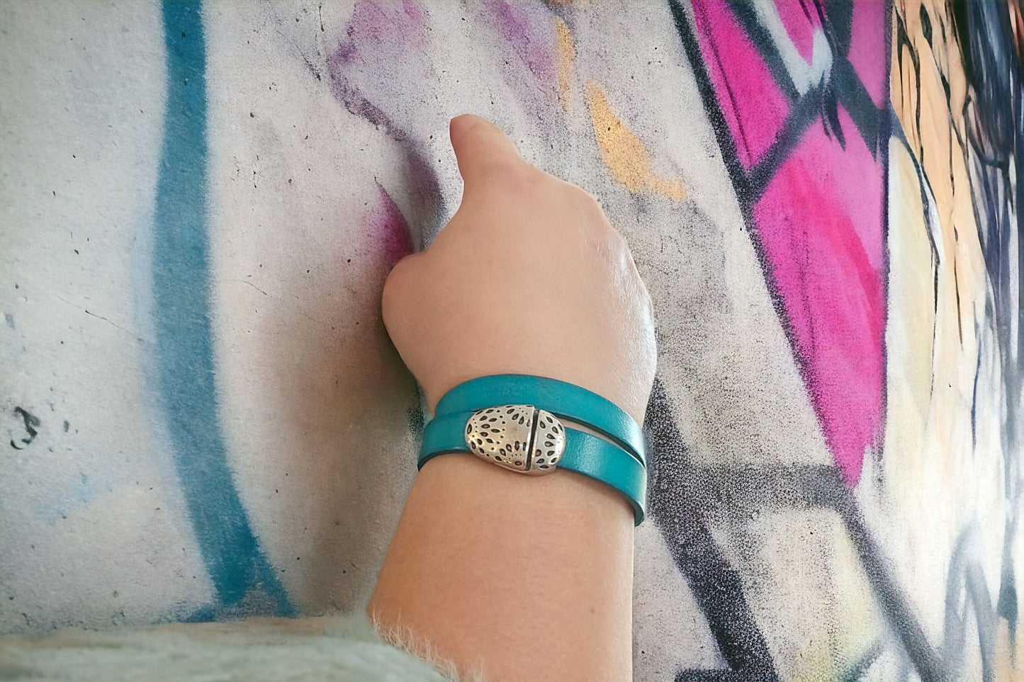 Bracelet en cuir turquoise et argenté